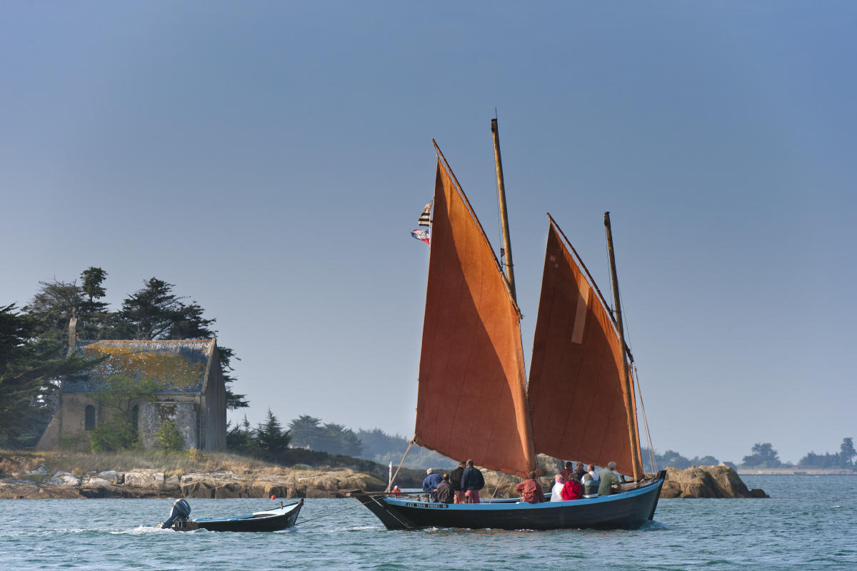 Traditionnal sailling boat in the Golfe du Morbihan golfe-du-morbihan
