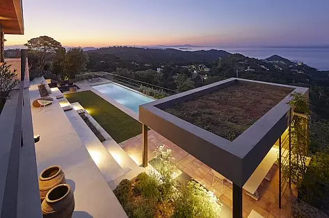 Modern rental with pool in Costa Brava 