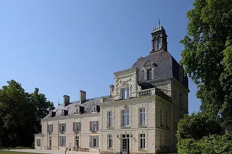 Castle for rent in the Loire Valley 