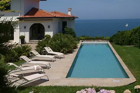 Luxury property to rent in Basque Country 